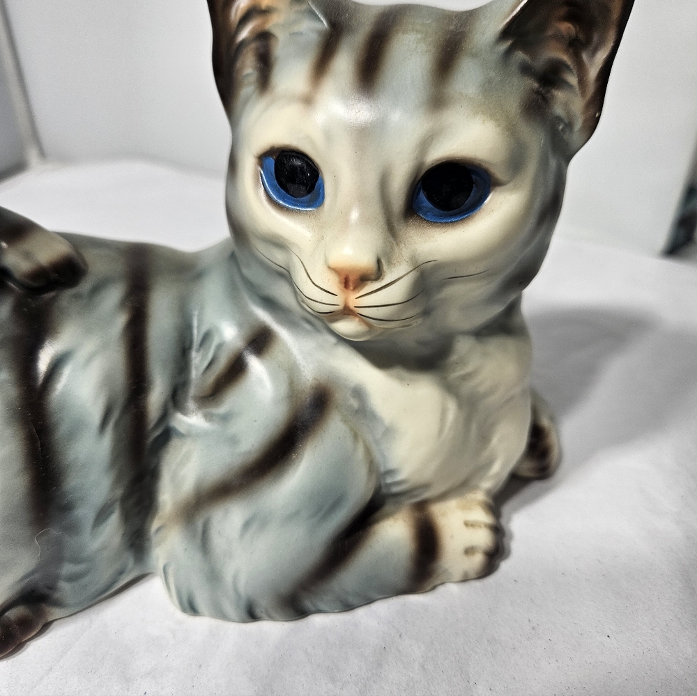 Vintage MCM Gray Ceramic Momma Cat & Kitten Baby Figurine Statue - Picture 11 of 12